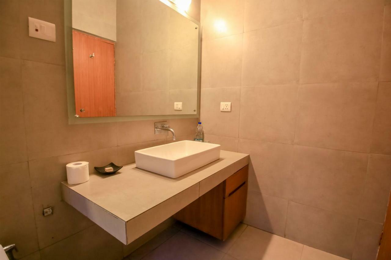 Thikana Delhi New Delhi Ngoại thất bức ảnh